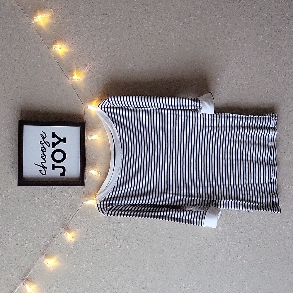 Quarter Sleeve Tee M